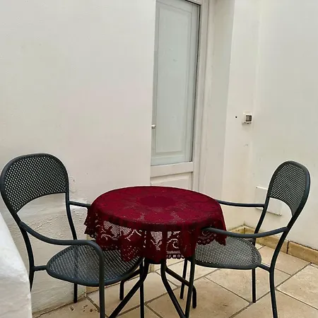 招待所 Palazzo Piccioli 加利波利