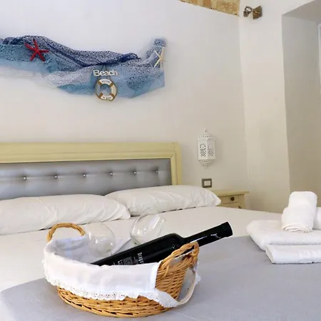 招待所 Palazzo Piccioli 加利波利