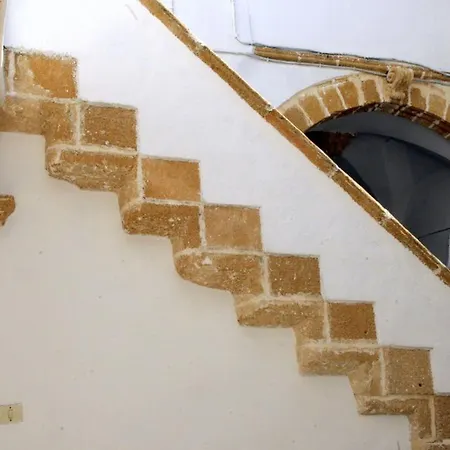 בית הארחה Palazzo Piccioli גאליפולי