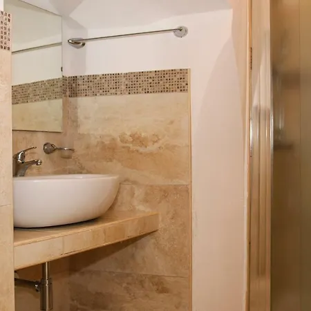 Palazzo Piccioli 招待所